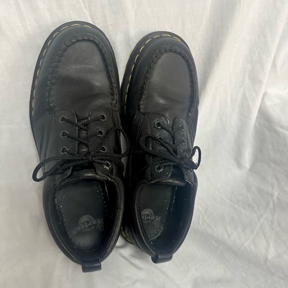 Dr Doc Marten Lowell Black Leather Shoes Unisex M9 W10 Y2K Grunge Goth 90s Retro - Picture 3 of 9
